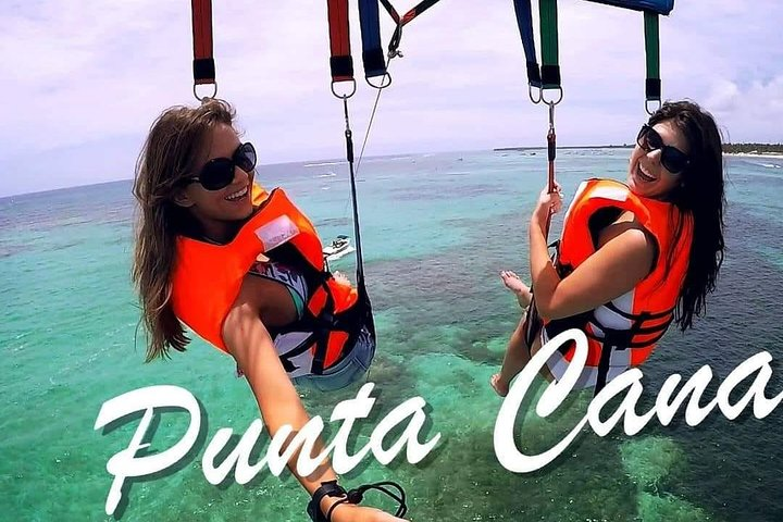 Parasailing Tour in Punta Cana - Photo 1 of 10